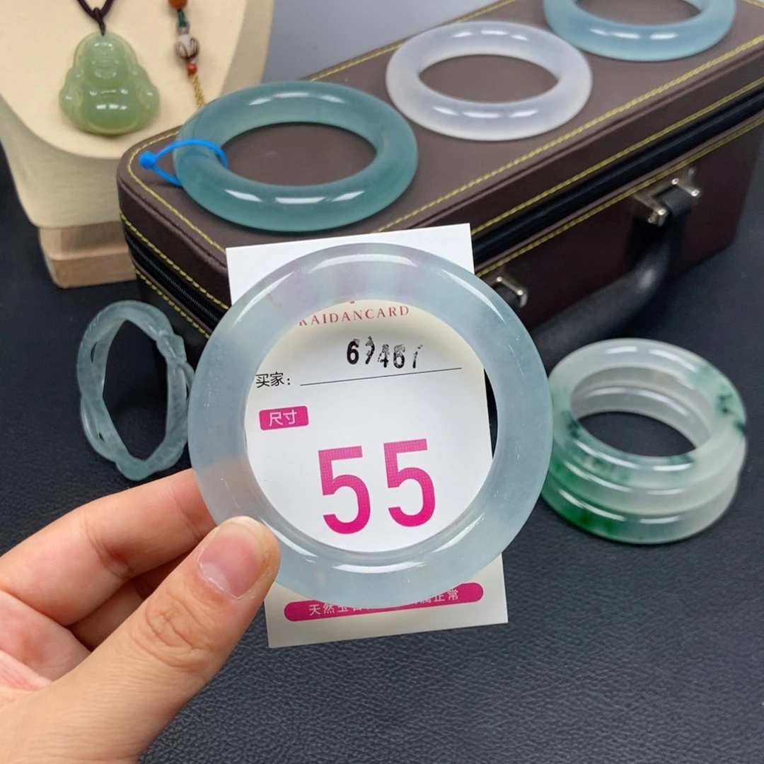 未镶嵌手镯石英质玉L****.