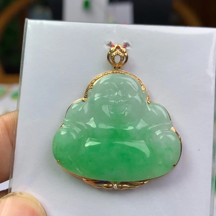 颈饰18K金镶嵌翡翠