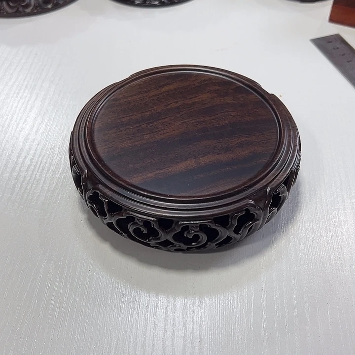 红木底座精雕工艺品