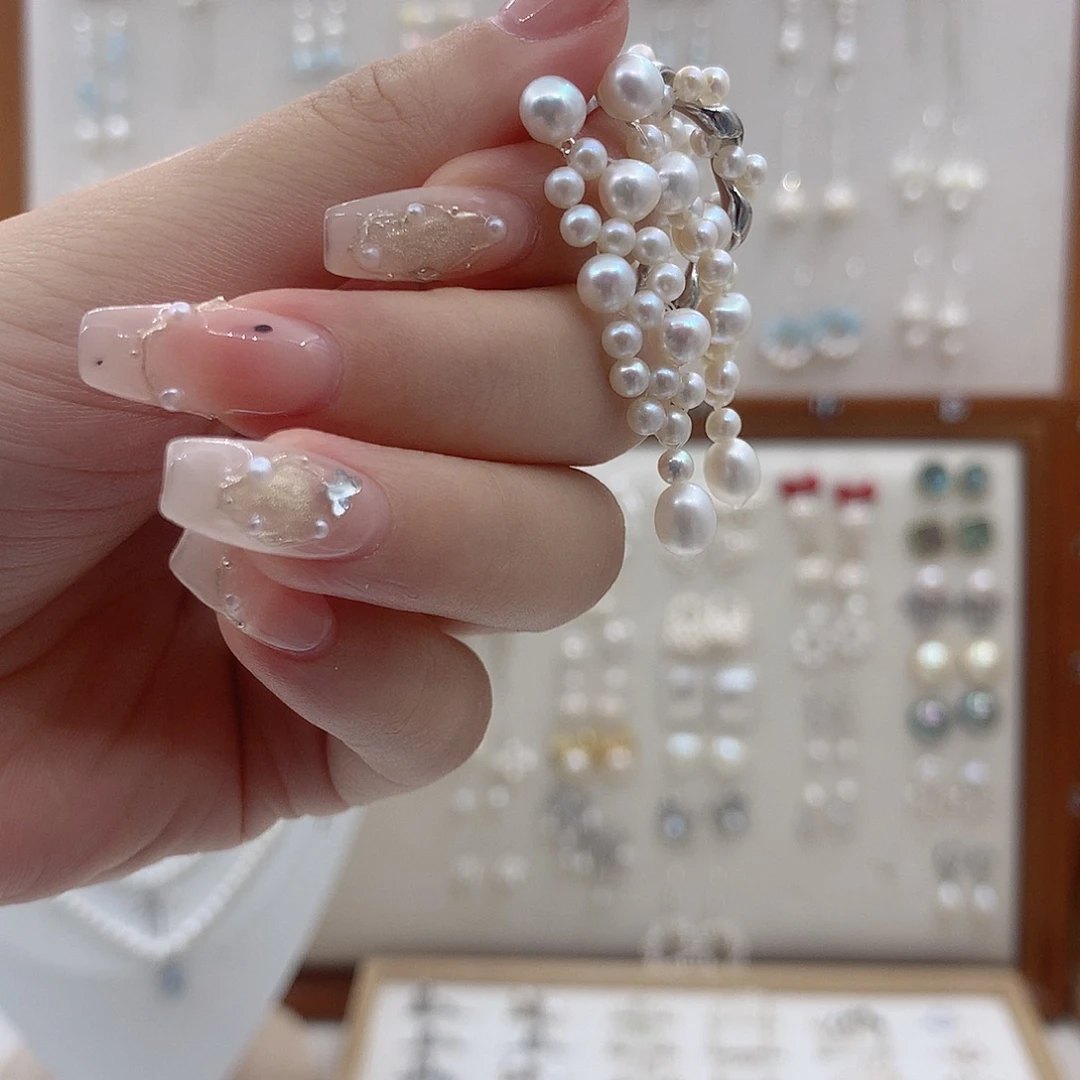 淡水珍珠银S925镶嵌耳饰