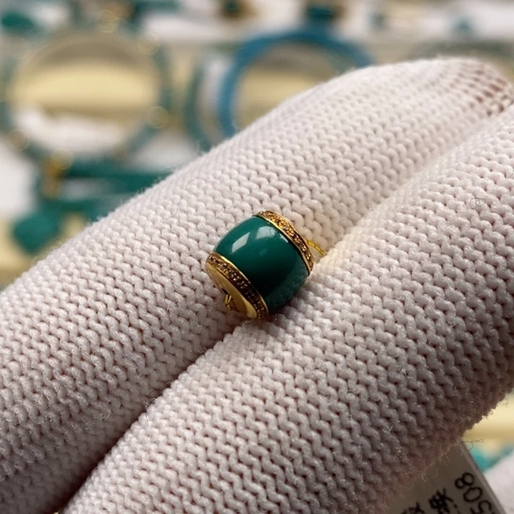 绿松石珠宝奇石18K金镶嵌ＡＡ５０８