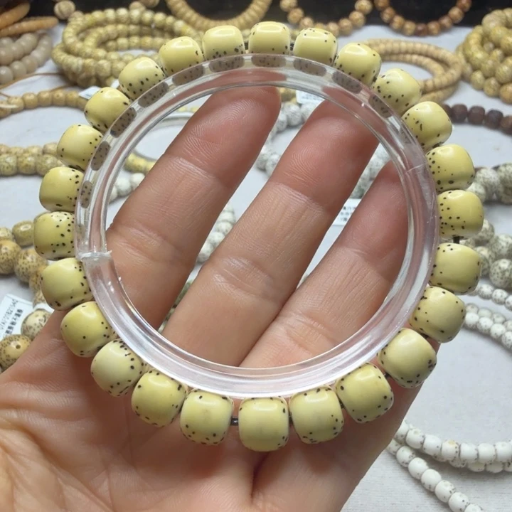 吊坠星月菩提8×9河豚手串