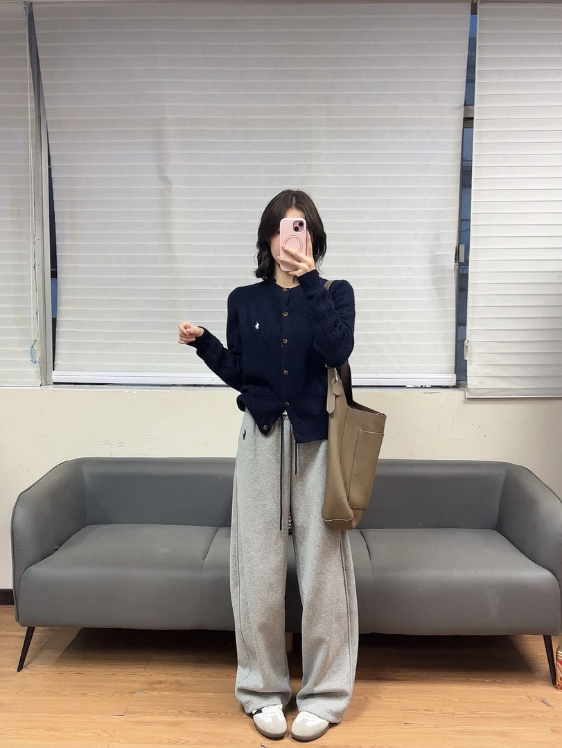 灰色阔腿加厚加绒松紧腰百搭卫裤