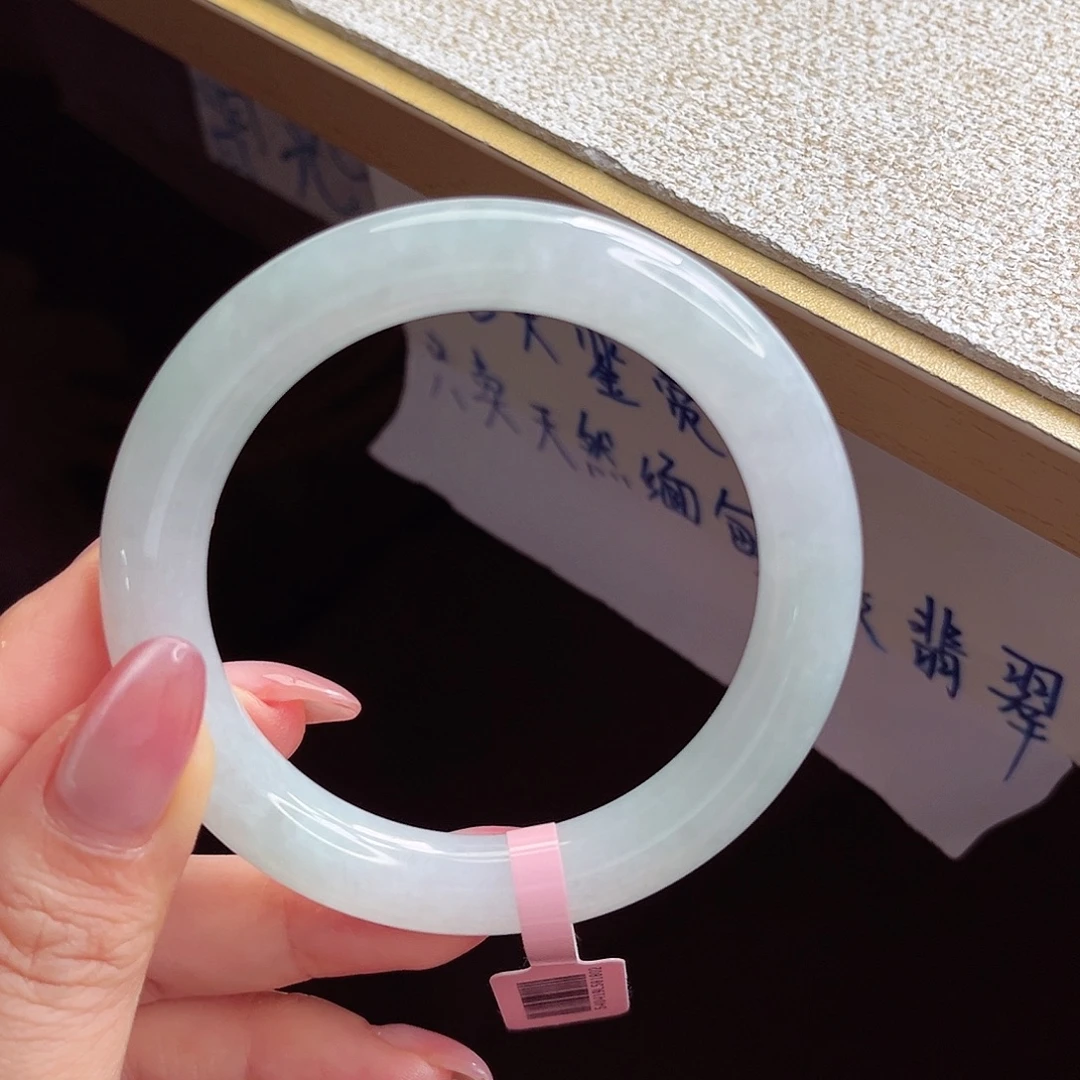 翡翠未镶嵌手镯手镯