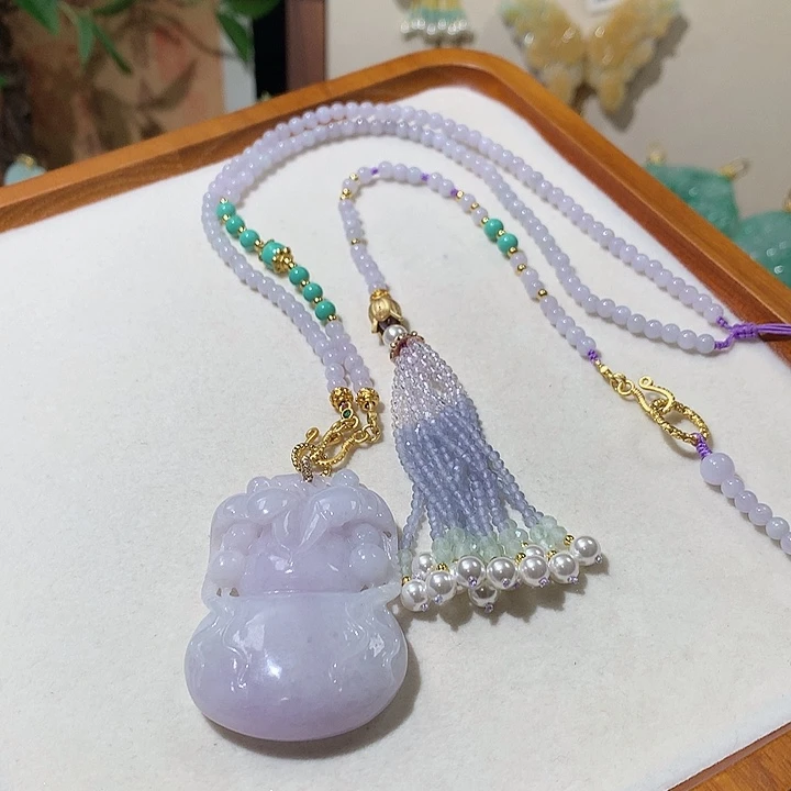 翡翠未镶嵌颈饰翡翠吊坠