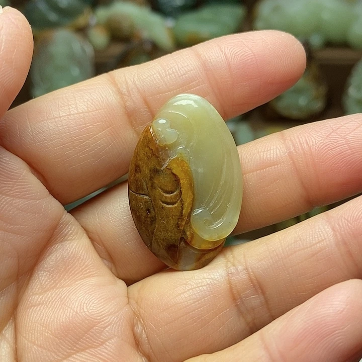 岫岩河磨玉（透闪石质玉）未镶嵌颈饰