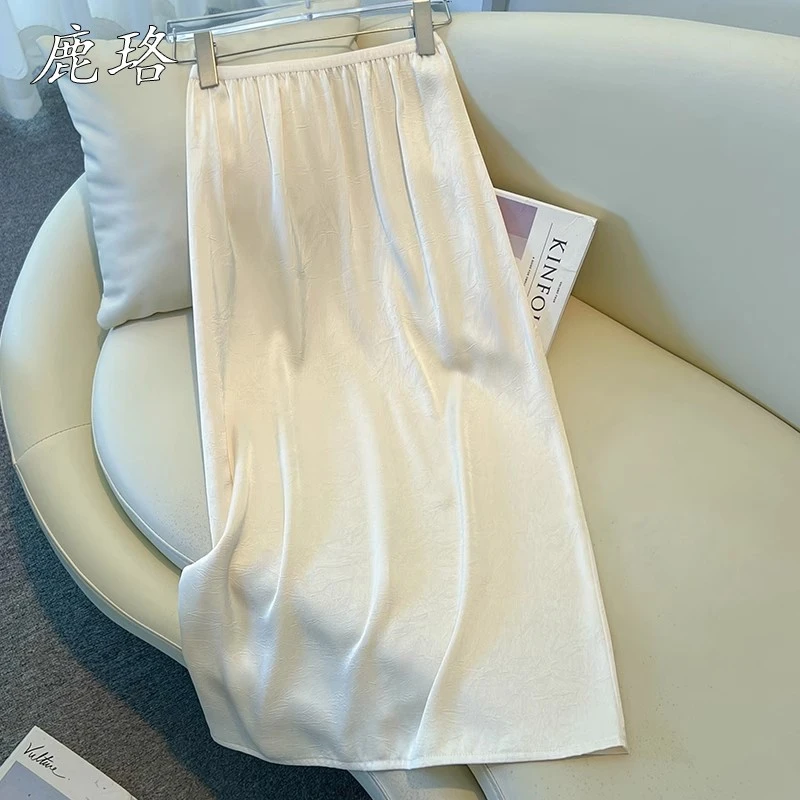 黑色醋酸半身裙女夏季薄款2025新款缎面轻薄直筒裙a字裙包臀裙子