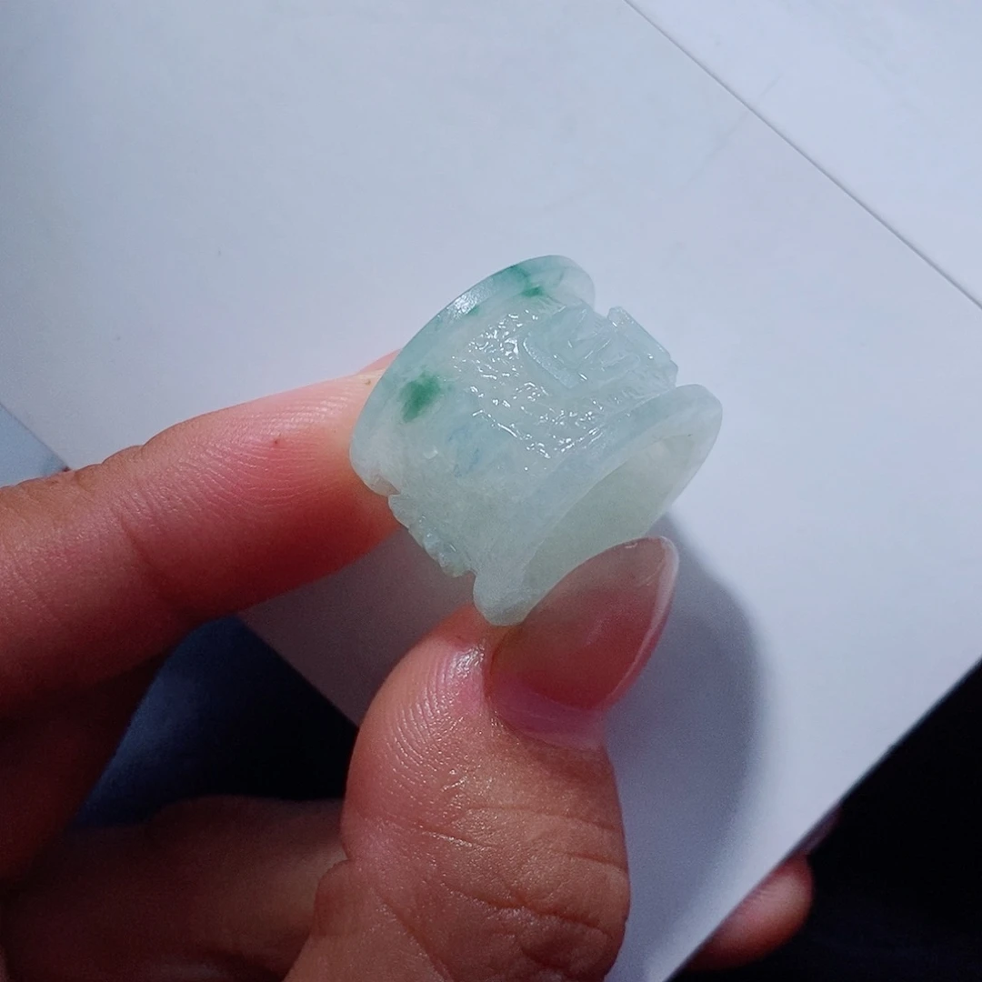 未镶嵌定制翡翠翡翠