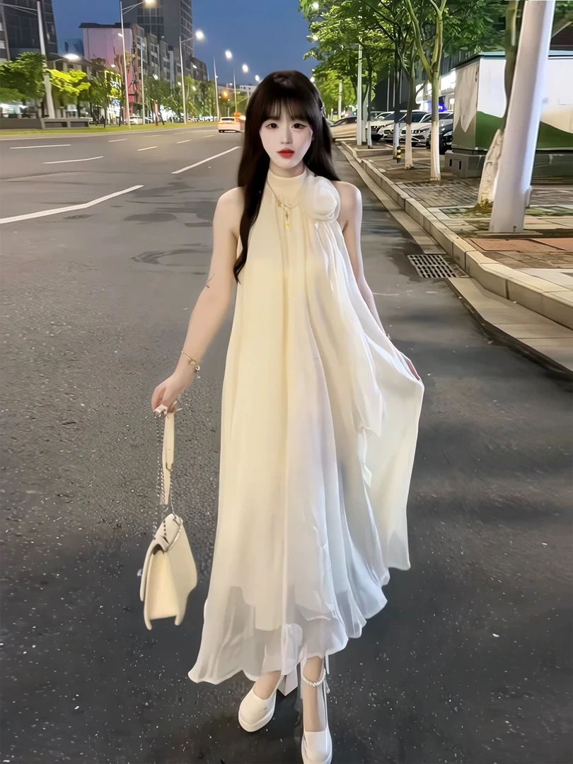 【温柔风仙气网纱花朵挂脖连衣裙】