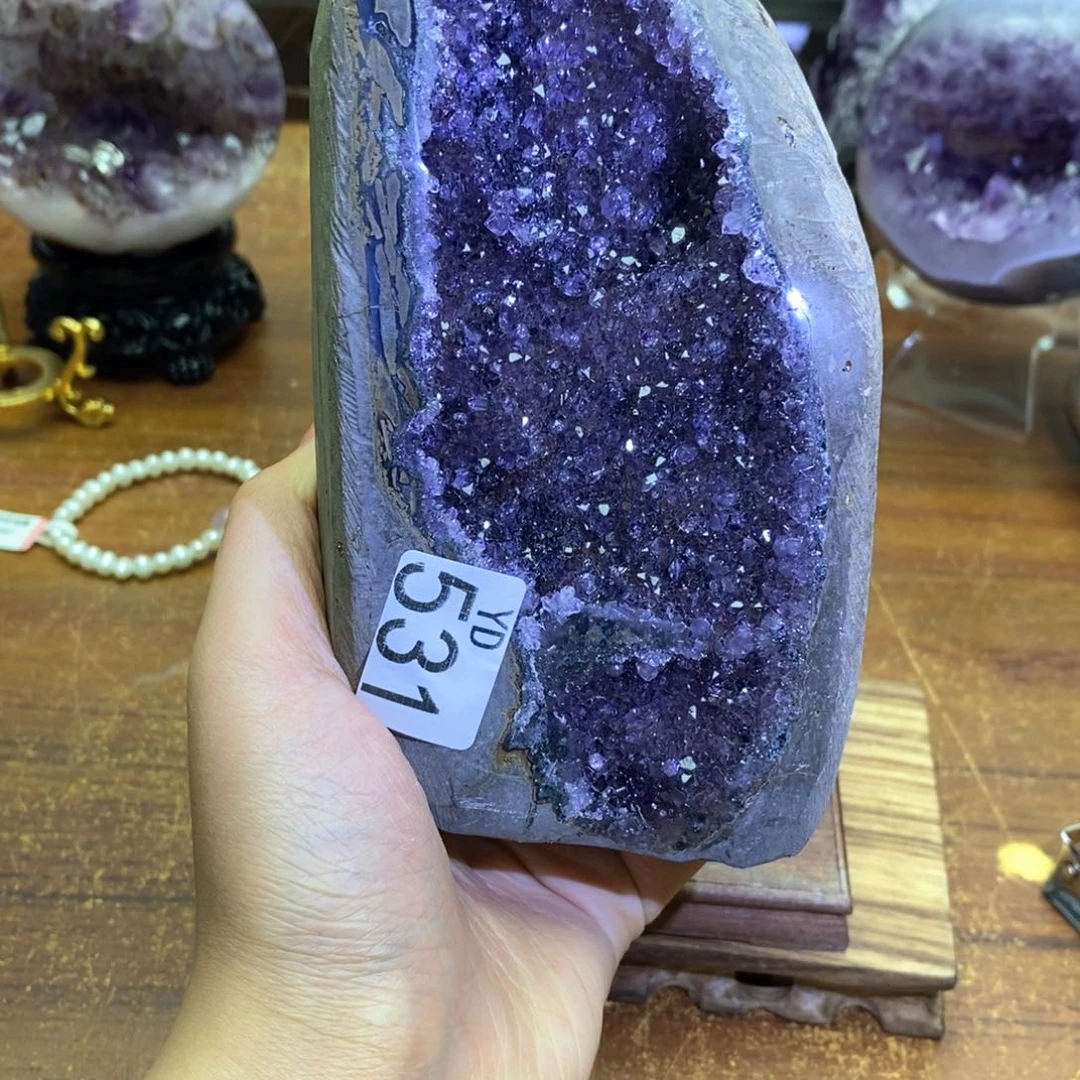 未镶嵌水晶大型摆件（非配饰）