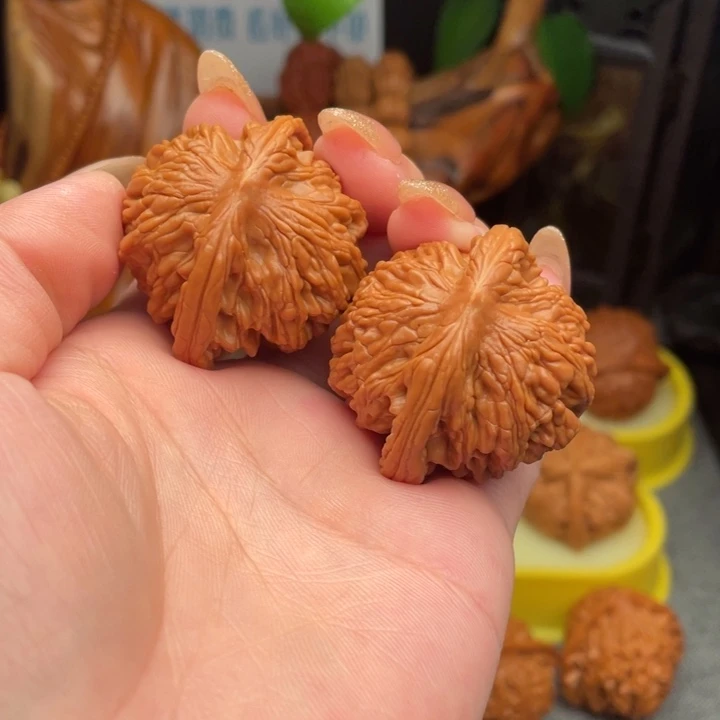 把件文玩核桃虎头40全品