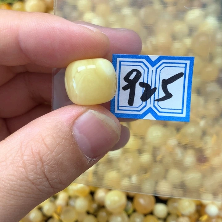 裸石琥珀未镶嵌16.6