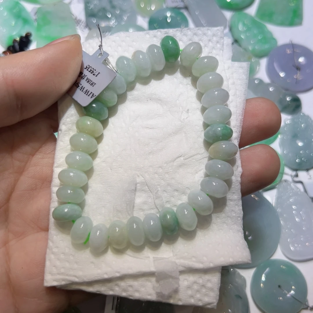 翡翠颈饰未镶嵌天然翡翠A货