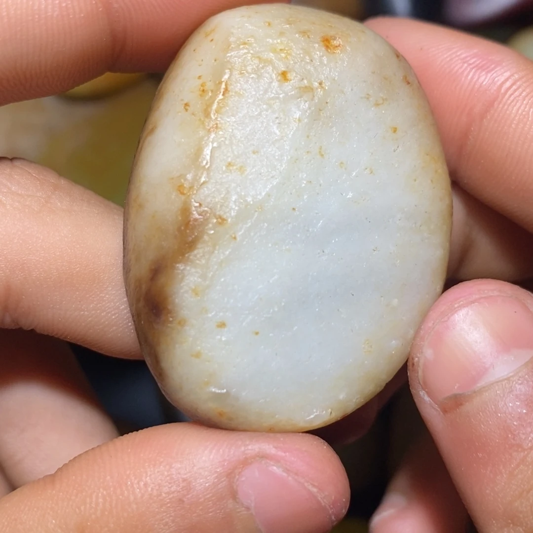 和田玉未镶嵌珠宝奇石