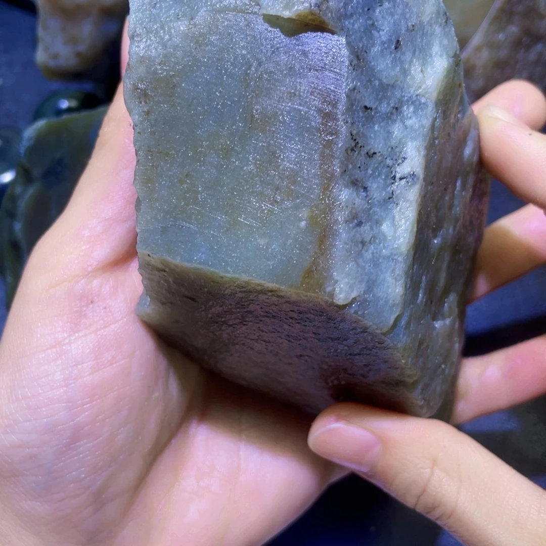 和田玉未镶嵌珠宝半成品