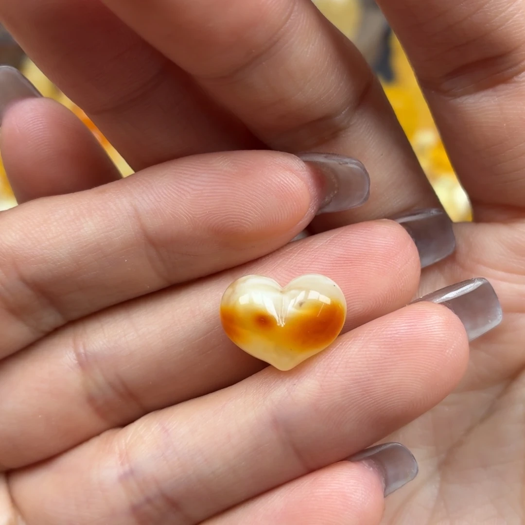 裸石琥珀未镶嵌蜜蜡