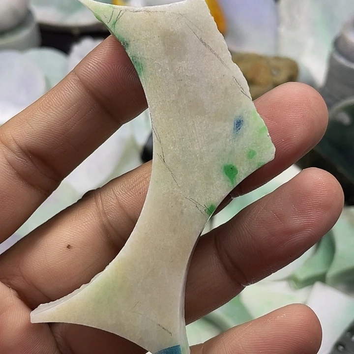善***良颈饰未镶嵌翡翠8号