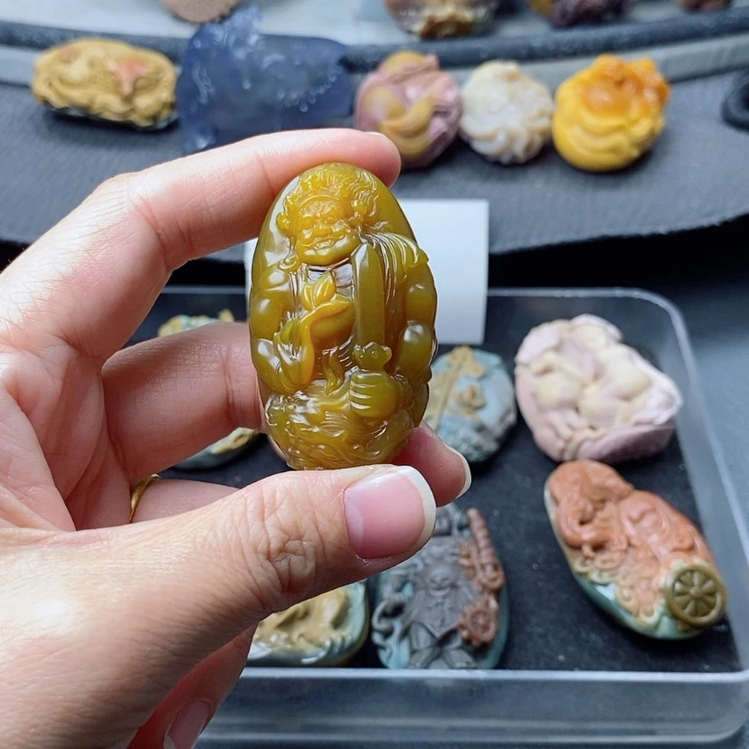 【闪购商品】定制石英质玉吊坠未镶嵌