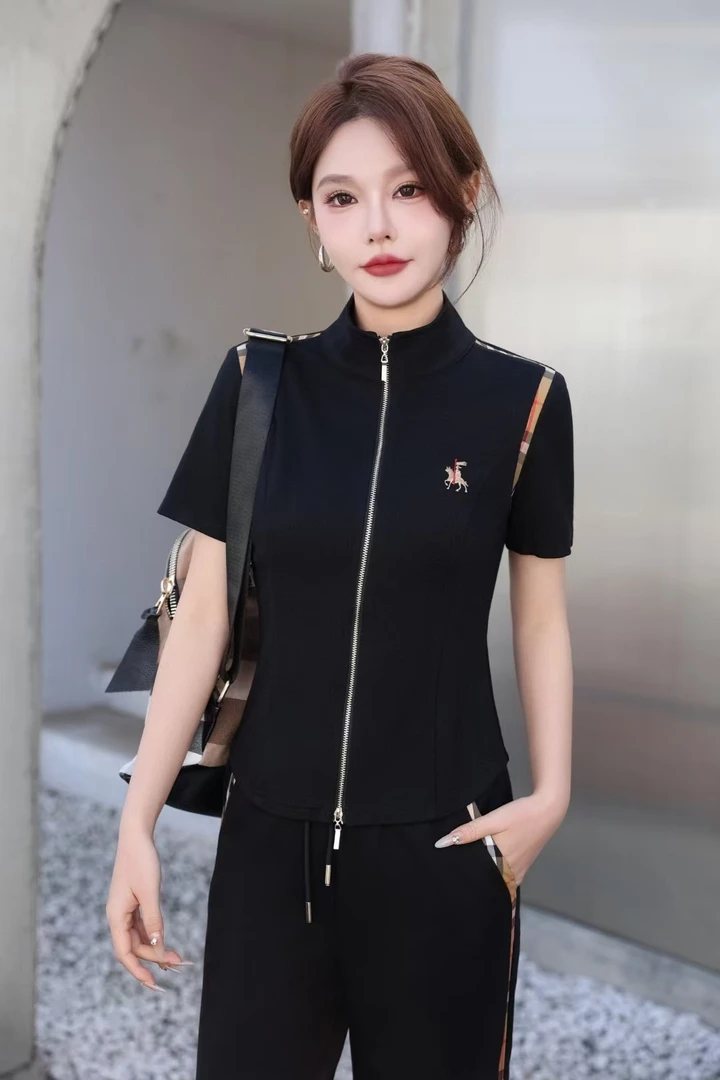 2025年夏季新品女英伦风轻奢时尚百搭修身显示透气短袖套装