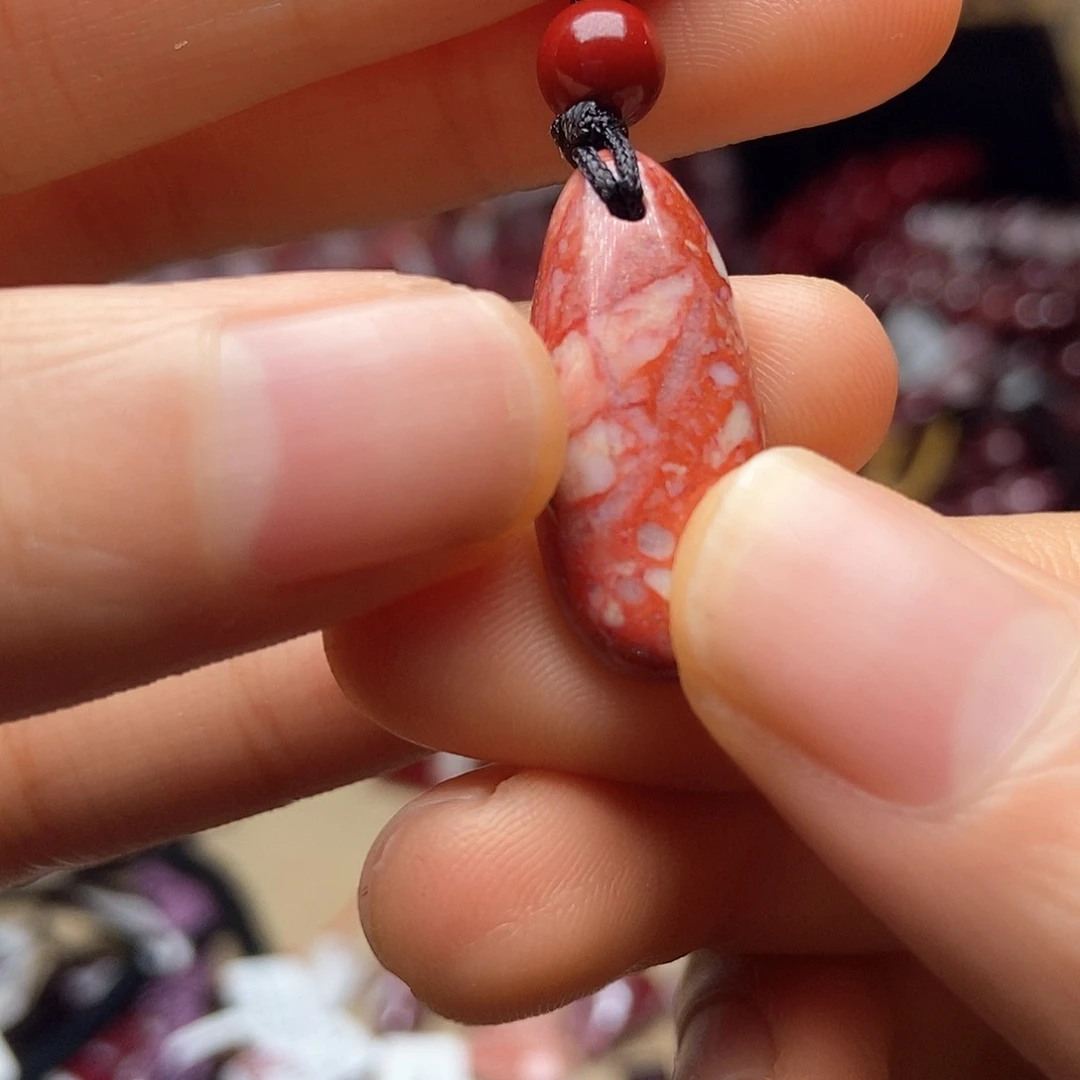 天然辰砂原石水滴