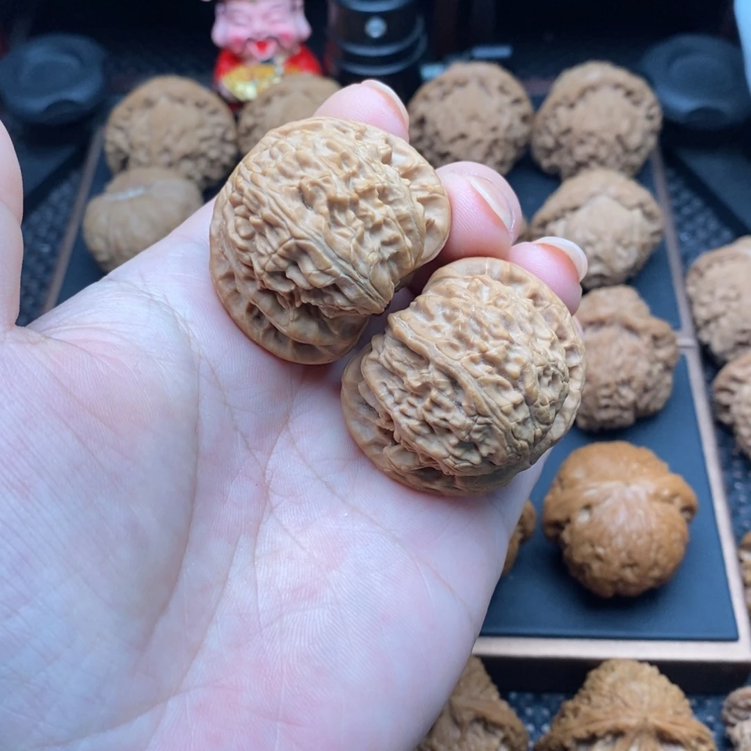 把件文玩核桃全品白狮子