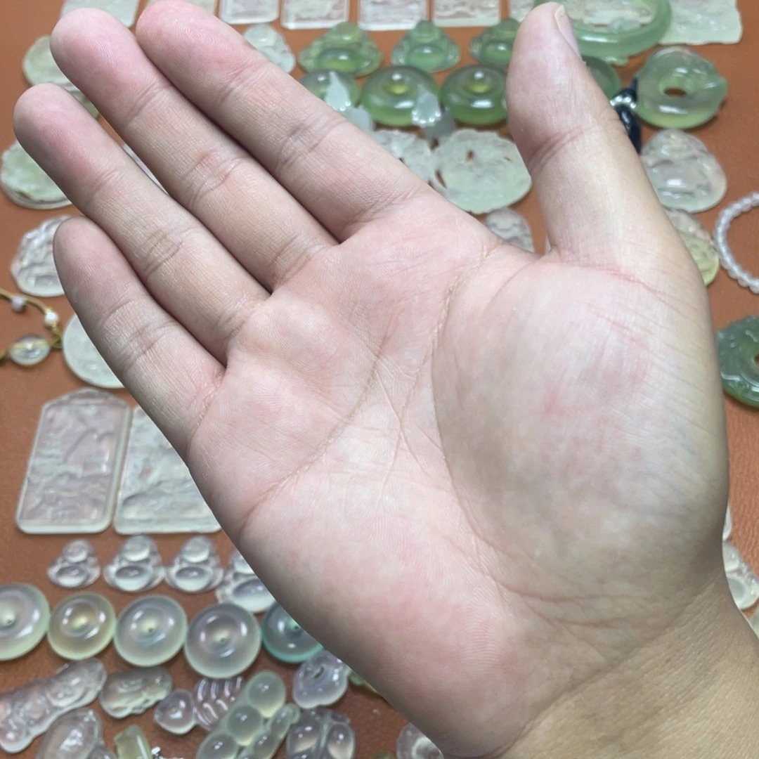 一***⁰岫玉未镶嵌多样性随机发一