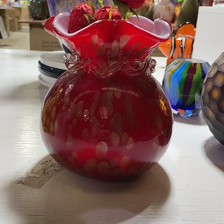 花瓶高17厘米口径6厘米