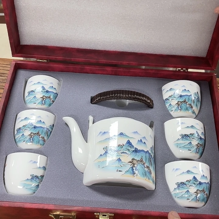 孤品茶具套装等。