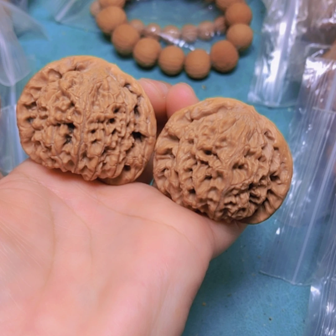 【闪购商品】把件核桃45水龙纹有修