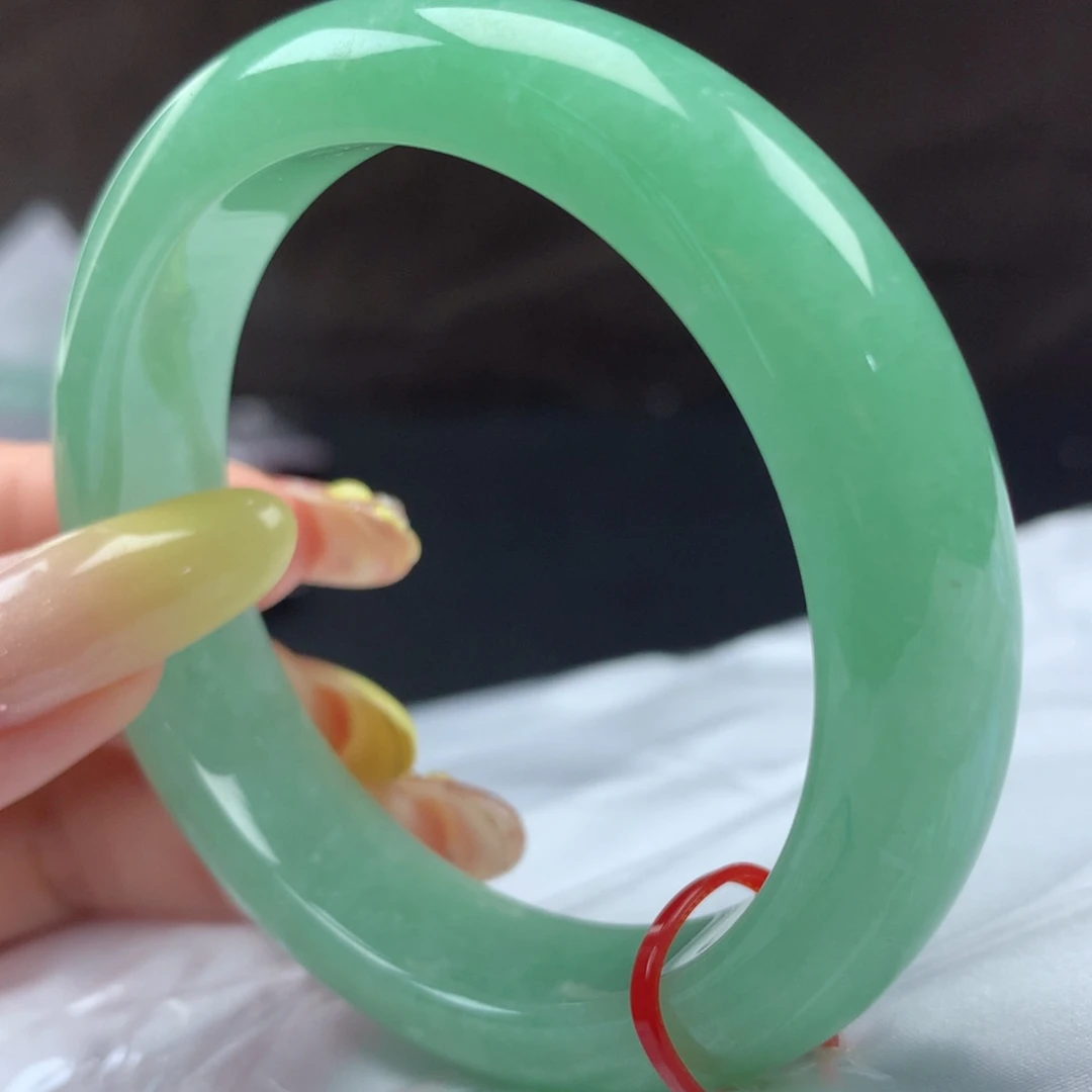 翡翠手镯未镶嵌87109，