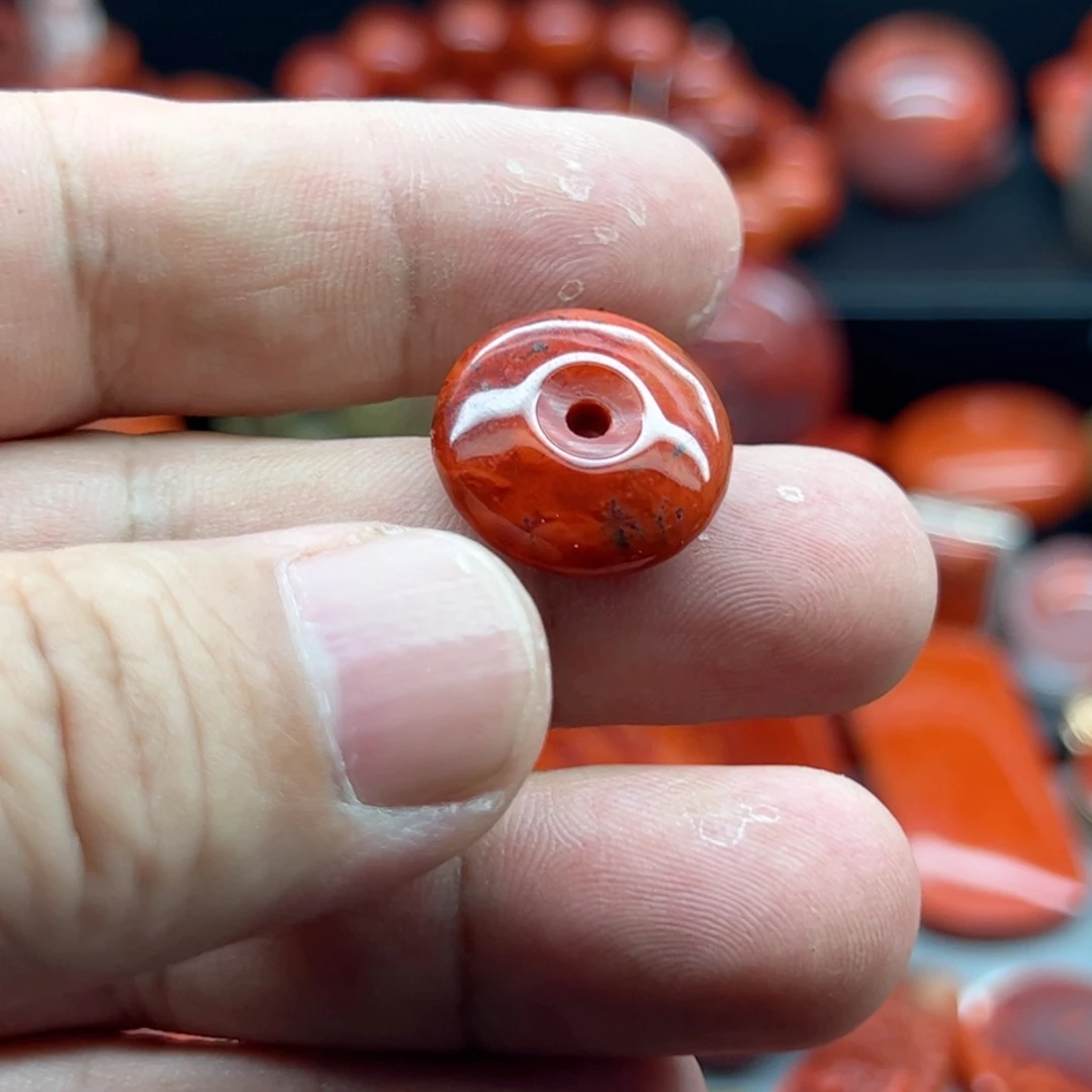 南红玛瑙配饰未镶嵌小***?