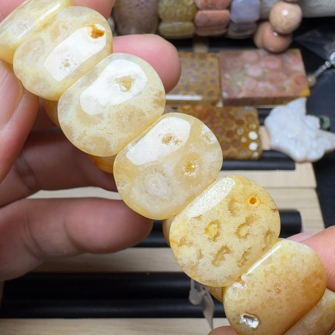 石英质玉未镶嵌纯天然色有机玉石保真色