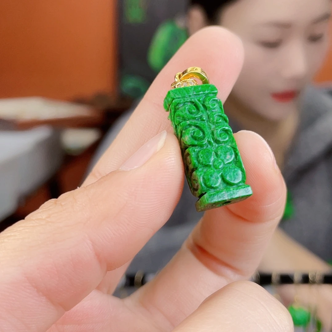 翡翠未镶嵌耳饰饰品