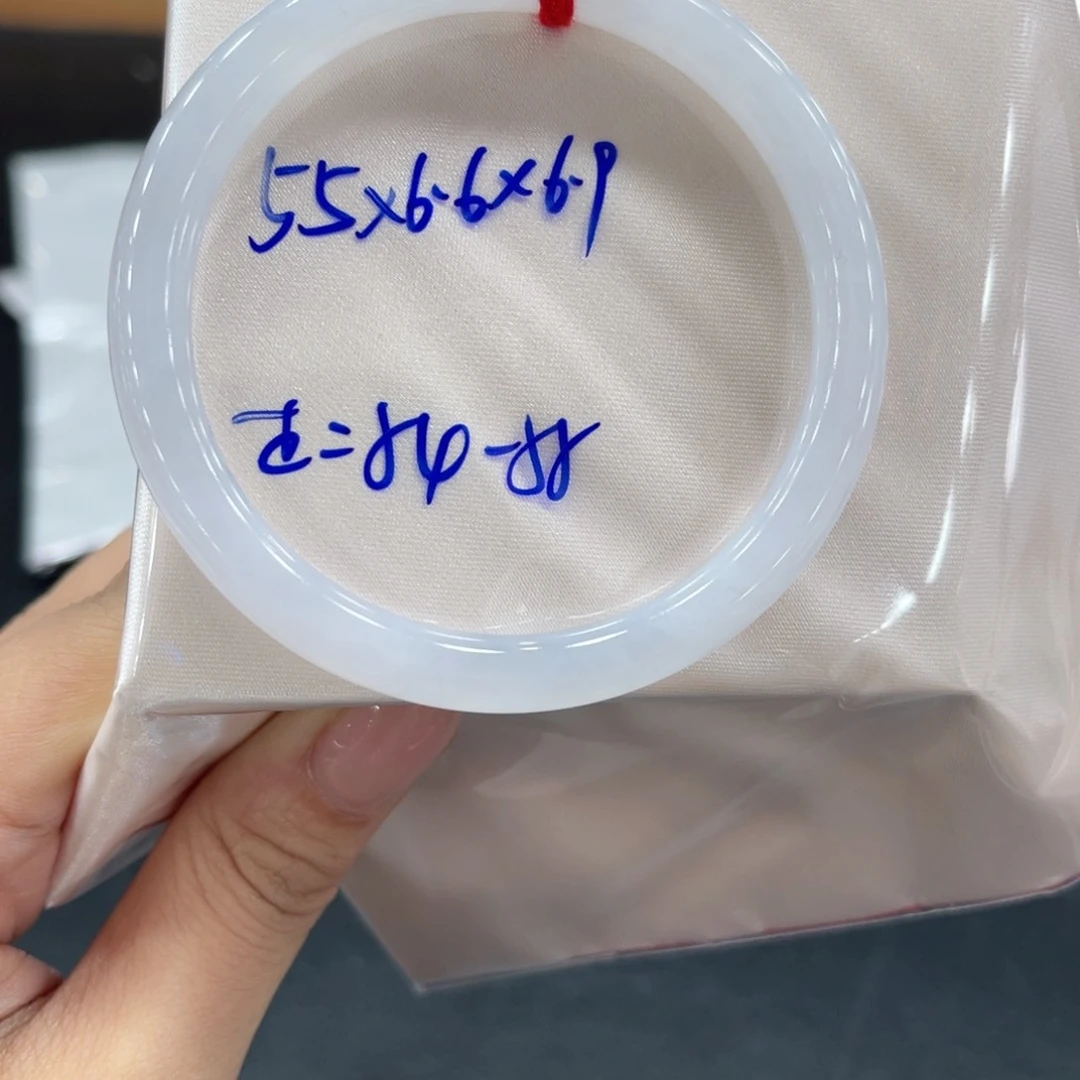 未镶嵌手镯翡翠翡翠