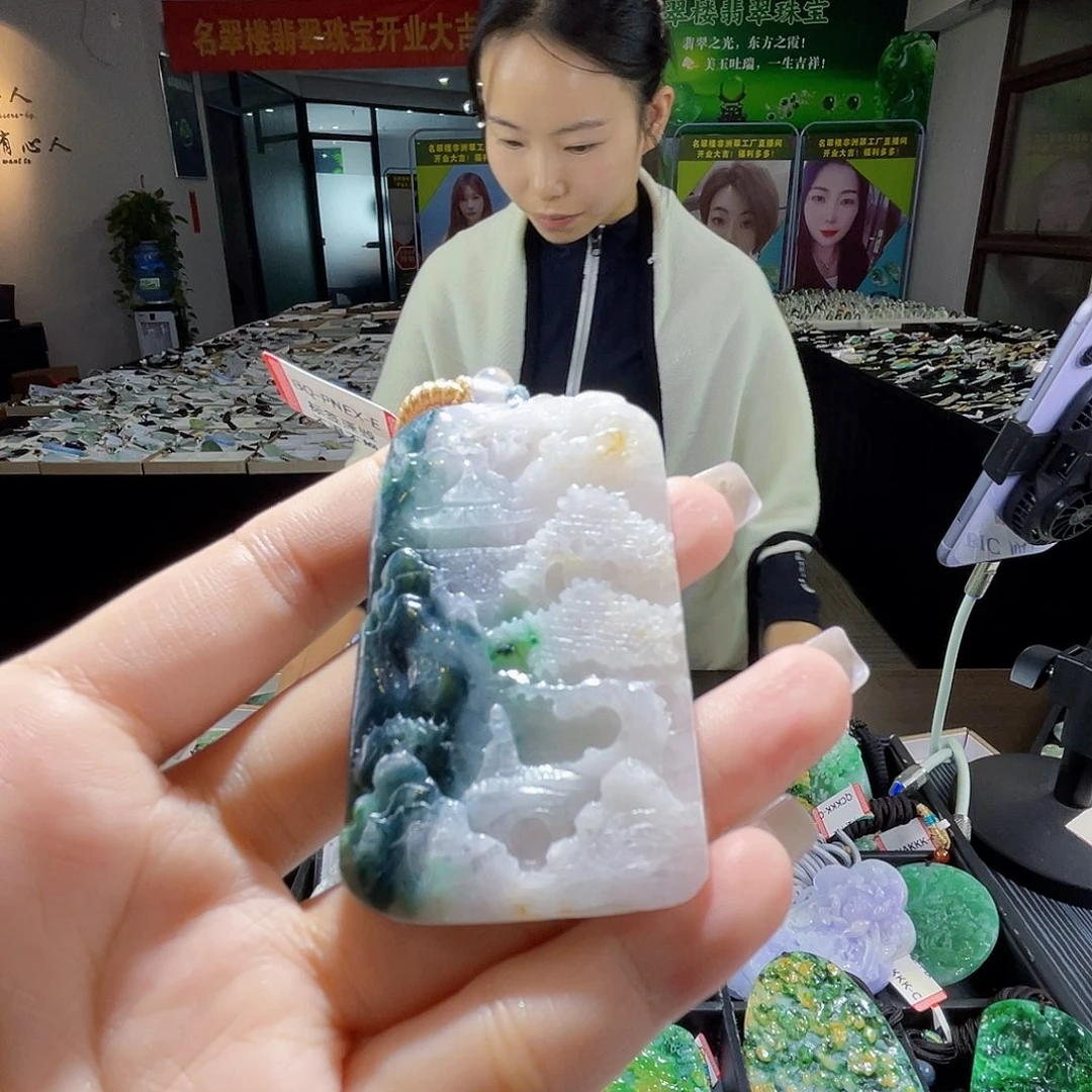 颈饰未镶嵌翡翠一
