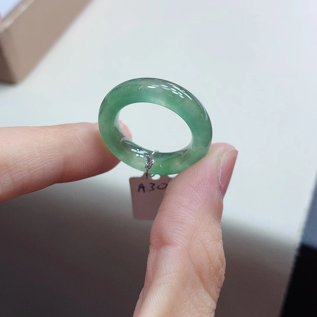 翡翠戒指未镶嵌12号