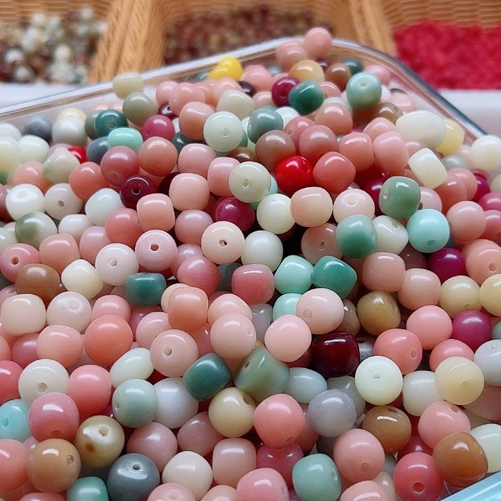 白玉菩提吊坠瑕疵10粉色桶珠150颗卡灯牌宠150颗