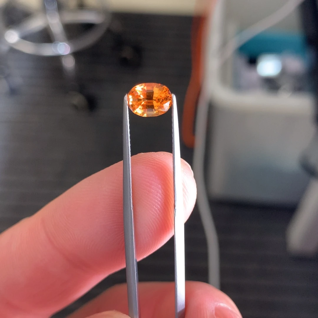 石榴石（芬达石）裸石未镶嵌1.45克拉芬达