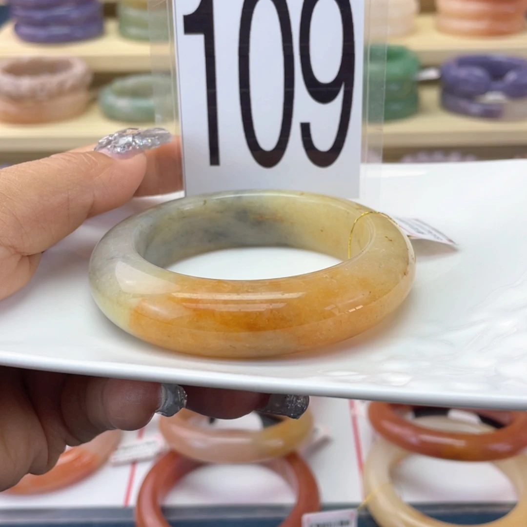 石英质玉未镶嵌手镯