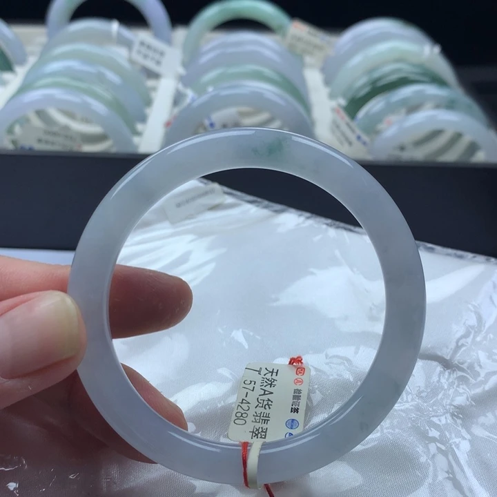 翡翠未镶嵌手镯57圈