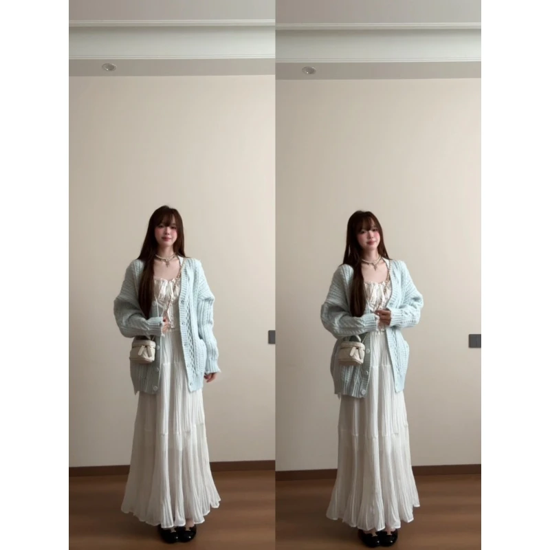 MARIE.COCO秋冬新款韩系温柔风蓝色长袖针织毛衣外套女白色连衣裙