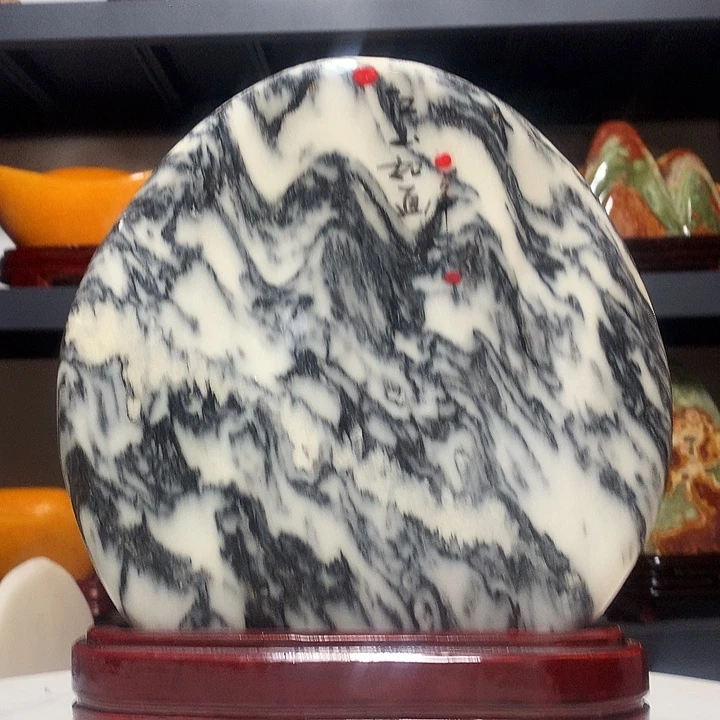 石材宽26厘米高30厘米