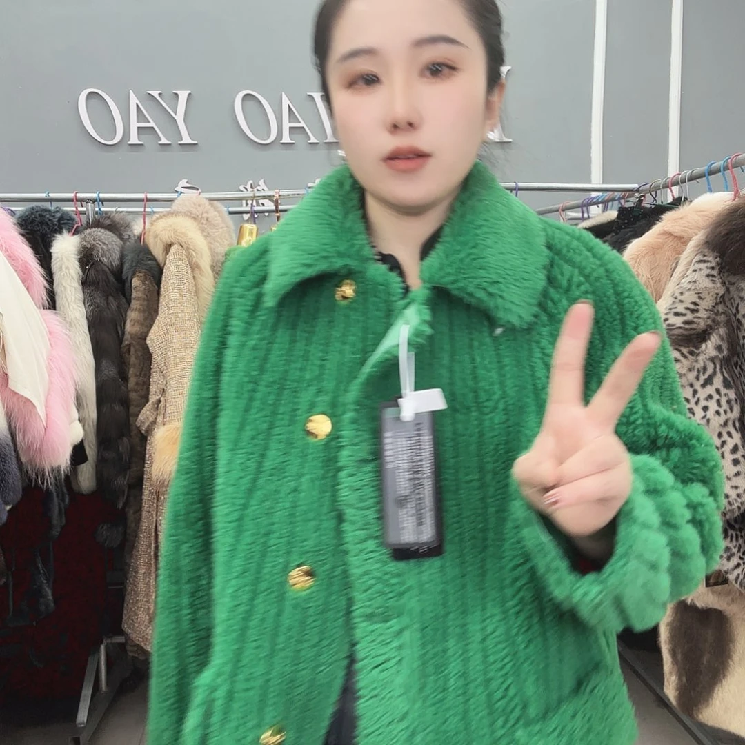 姚小妖家高端皮草