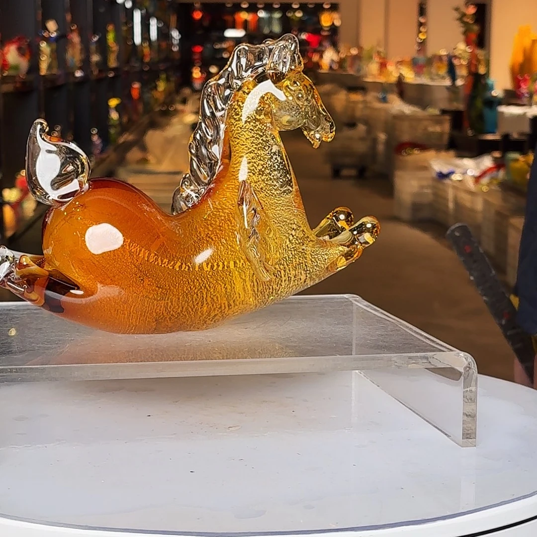 手工艺品琉璃琉璃塔和塔顶都