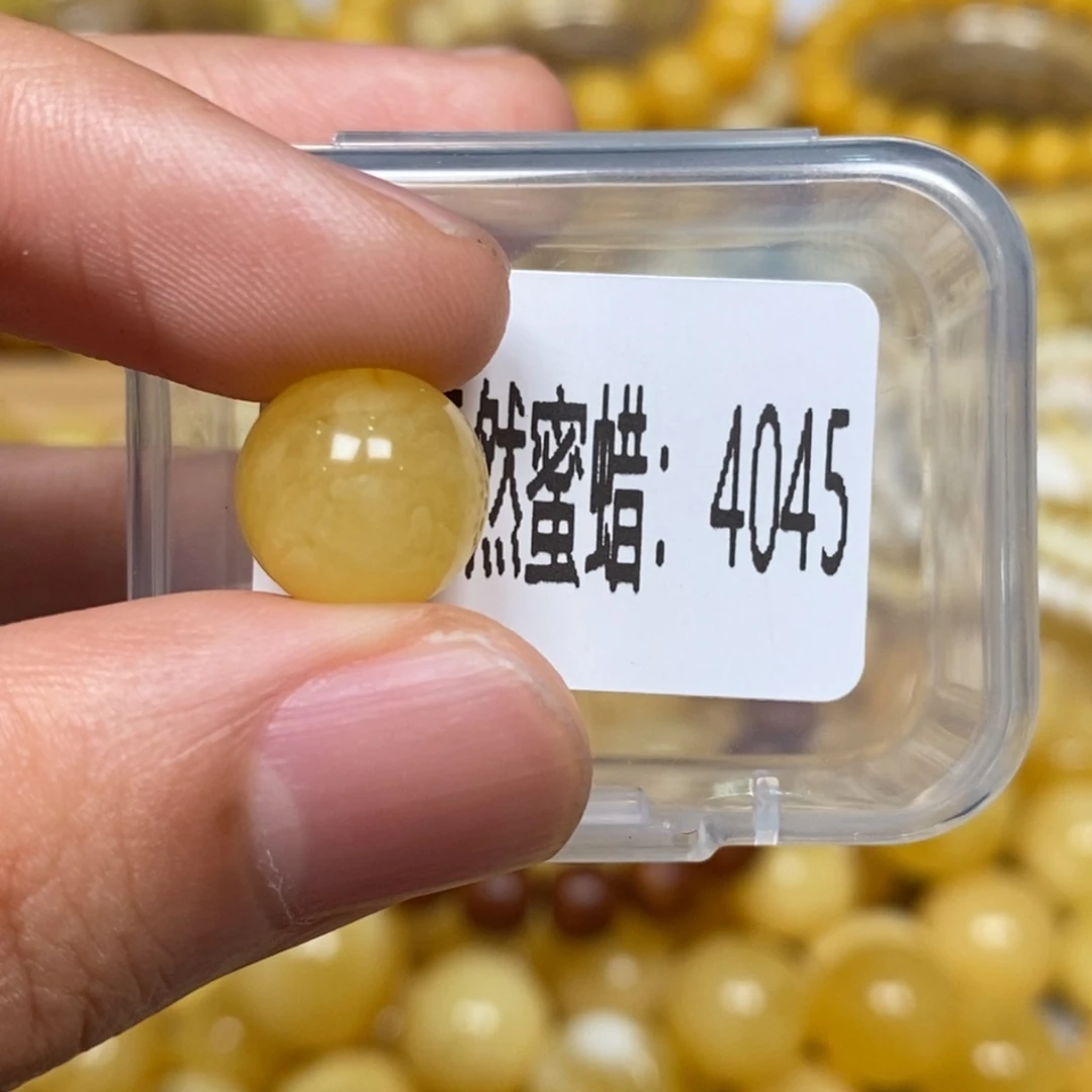 蜜蜡未镶嵌珠宝奇石4045