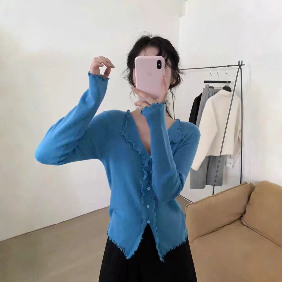 百搭时尚V领木耳边长袖针织衫女2025秋季新款慵懒风显瘦内搭上衣