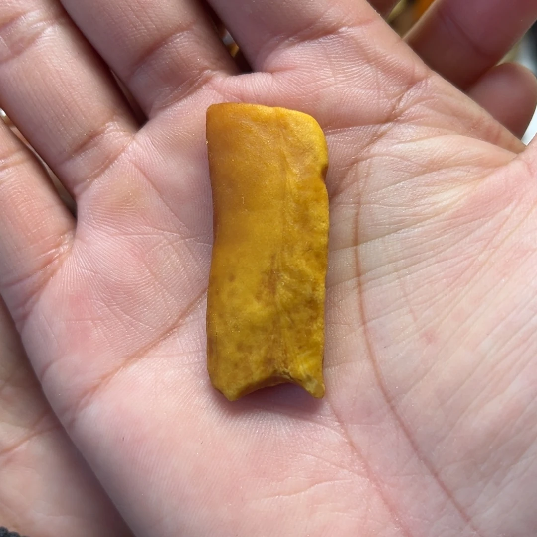 定制琥珀未镶嵌蜜蜡定制随型吊坠