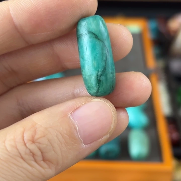 羊***王玛瑙/玉髓颈饰未镶嵌