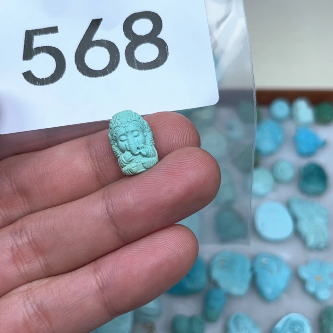 绿松石未镶嵌珠宝奇石