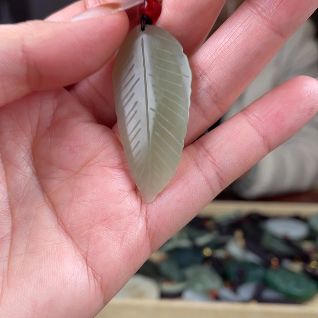 和田玉（糖玉）未镶嵌颈饰